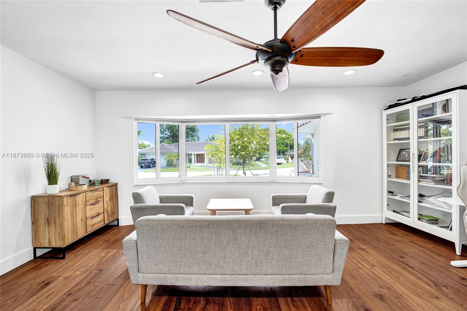 HOLLYWOOD HILLS NORTH SEC - Residential