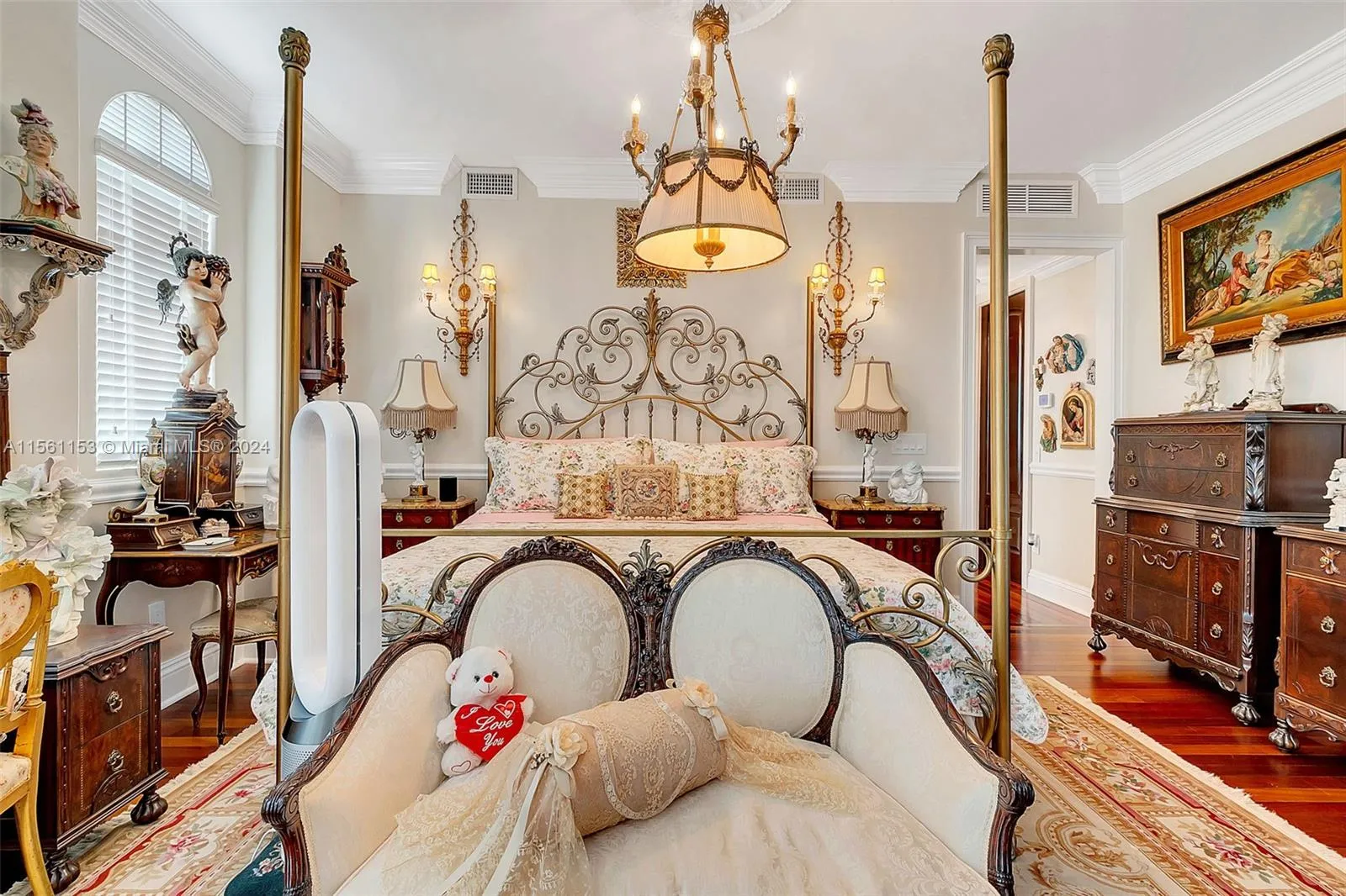 Coral Gables, Florida 33134, United States, 3 Bedrooms Bedrooms, ,4 BathroomsBathrooms,Residential,Active,61578