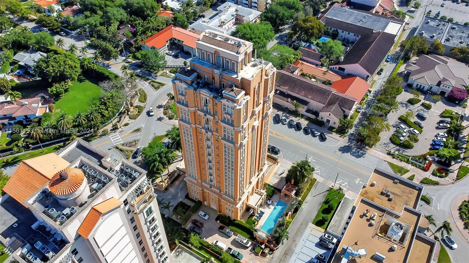 Coral Gables, Florida 33134, United States, 3 Bedrooms Bedrooms, ,4 BathroomsBathrooms,Residential,Active,61578