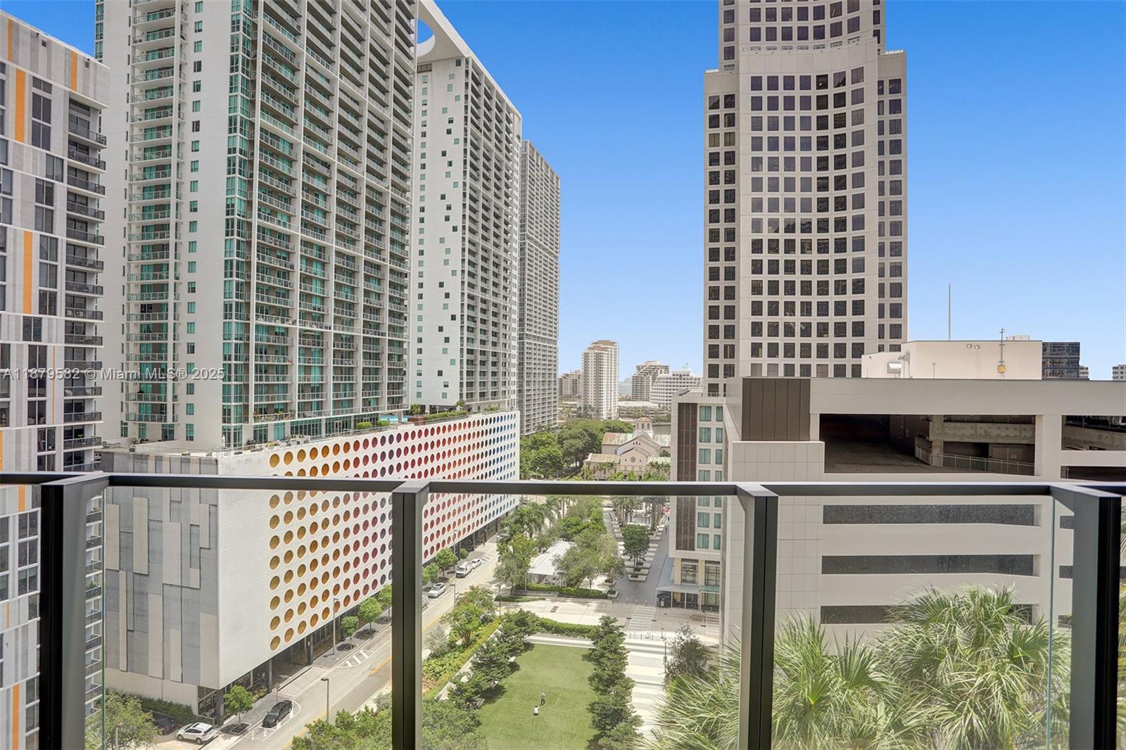 REACH CONDO - Residential Lease