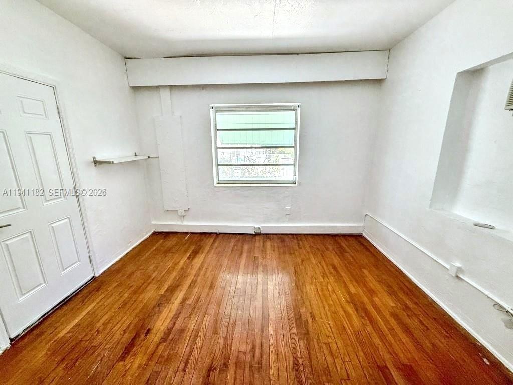 AQUA MARINE - Residential Lease