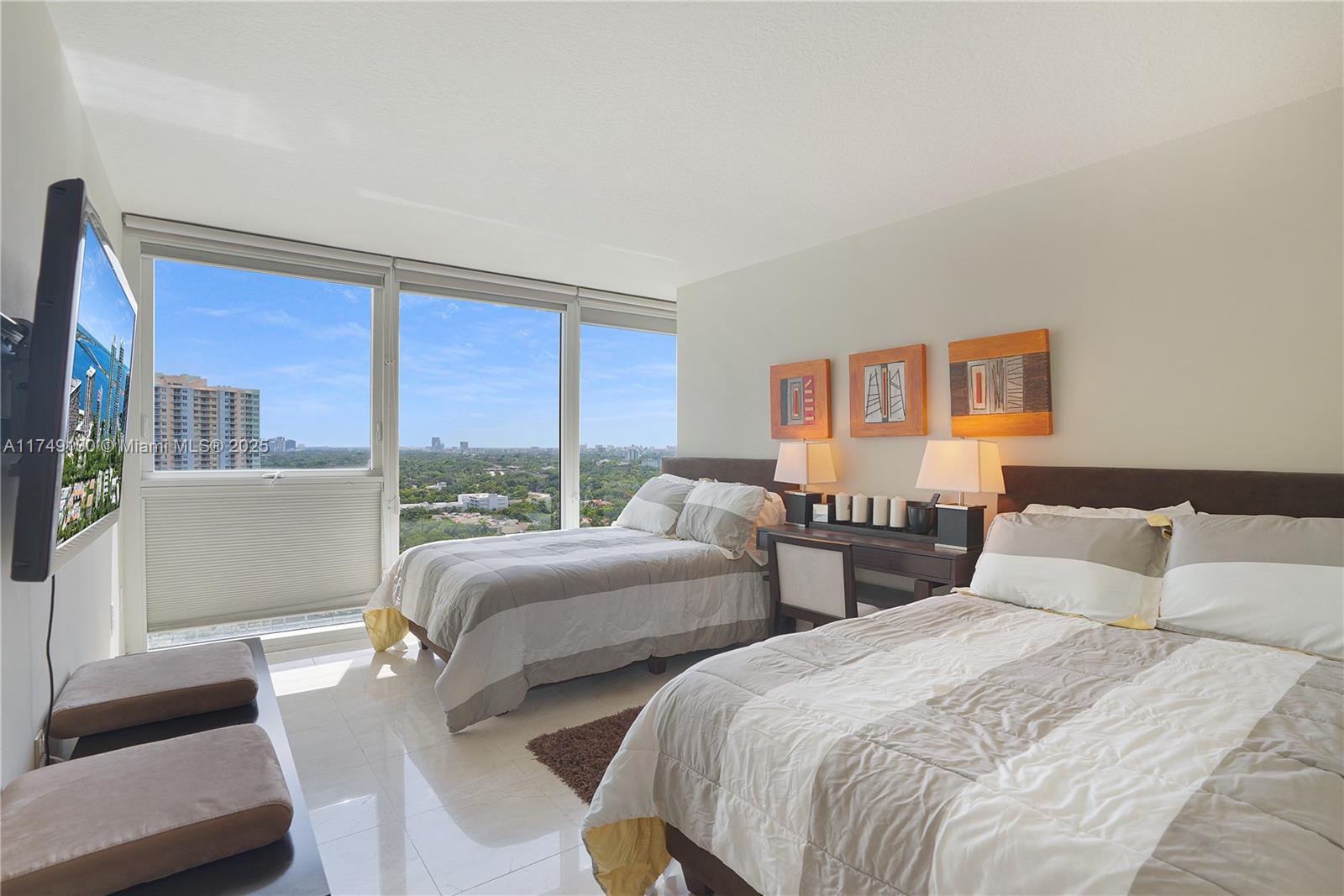 SKYLINE ON BRICKELL CONDO - Residential