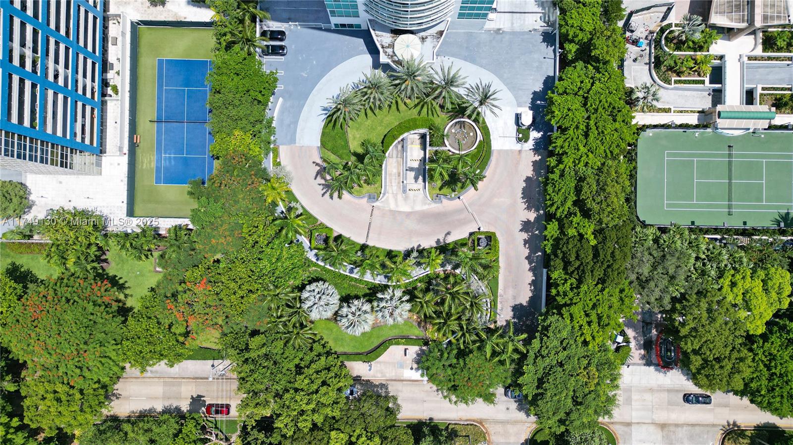 SKYLINE ON BRICKELL CONDO - Residential