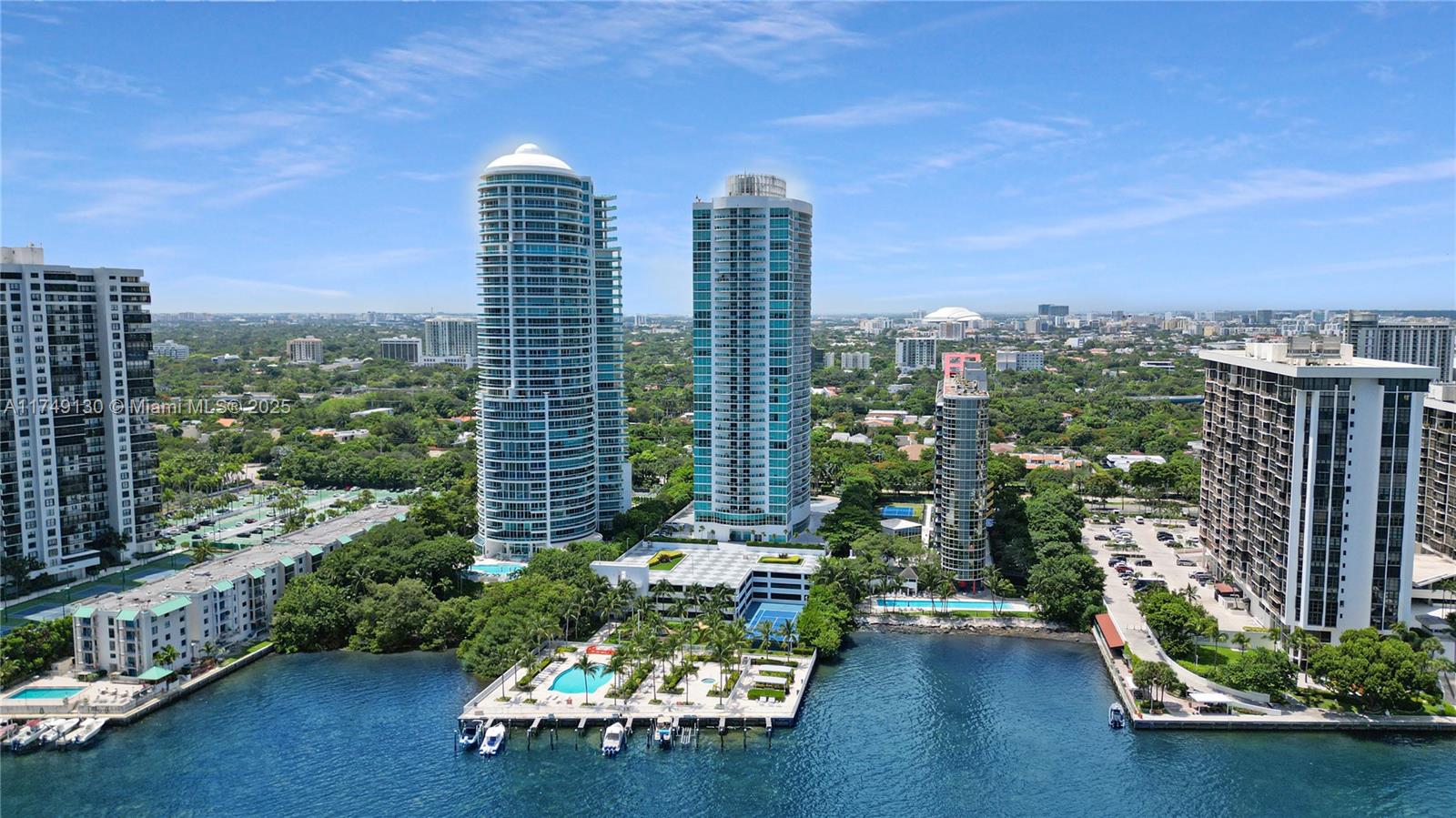 SKYLINE ON BRICKELL CONDO - Residential