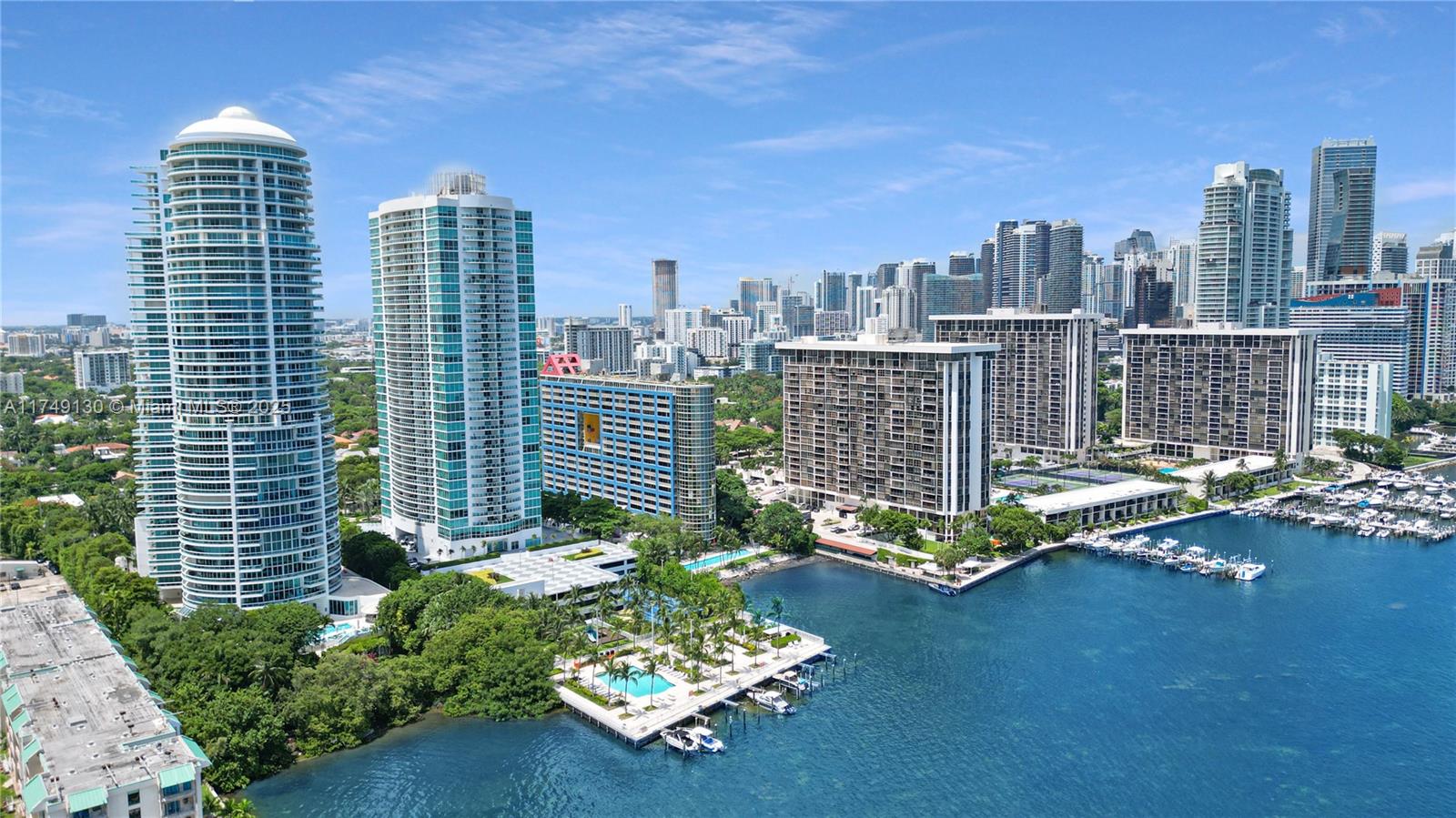 SKYLINE ON BRICKELL CONDO - Residential