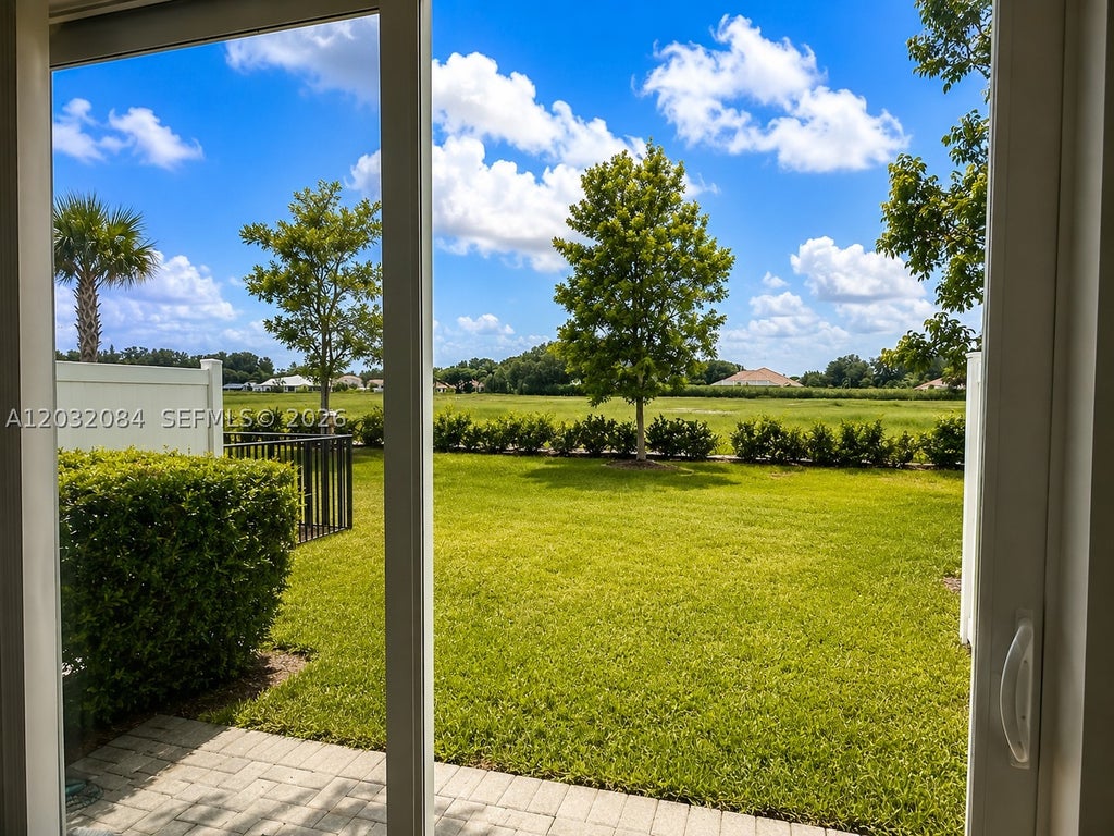 Photo of 652 SE Lake Falls St, Port St Lucie, FL 34984 (MLS # A12032084)