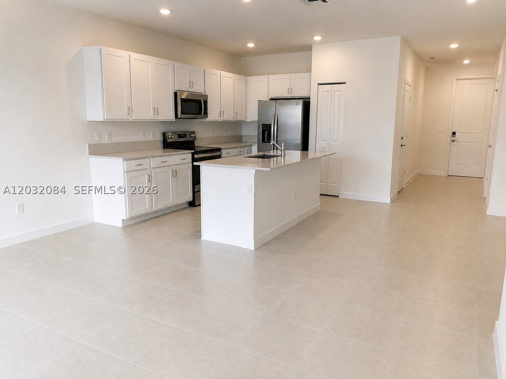 Photo of 652 SE Lake Falls St, Port St Lucie, FL 34984 (MLS # A12032084)