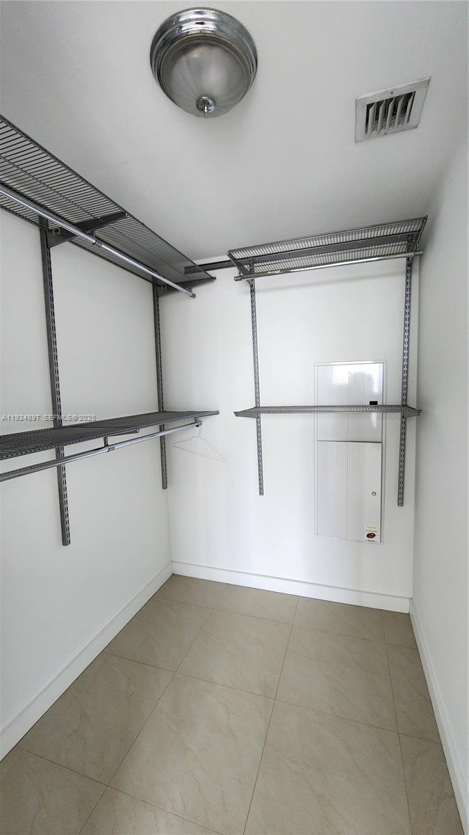 LATITUDE ON THE RIVER CON - Residential