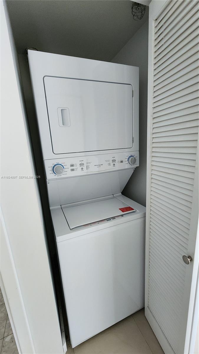 LATITUDE ON THE RIVER CON - Residential