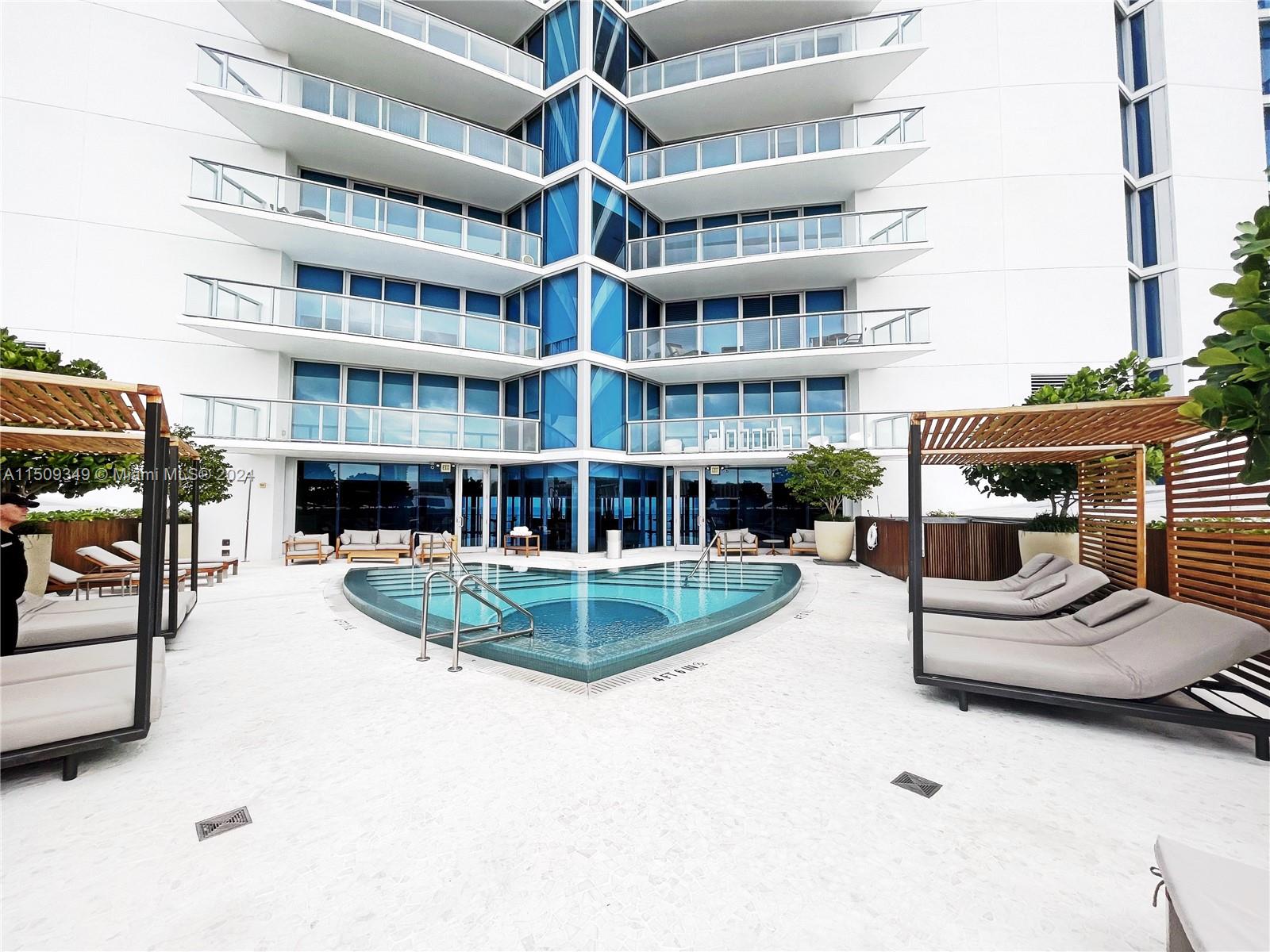 Property for Sale at 17001 Collins Ave 3008, Sunny Isles Beach, Miami-Dade County, Florida - Bedrooms: 4 
Bathrooms: 5  - $3,350,000