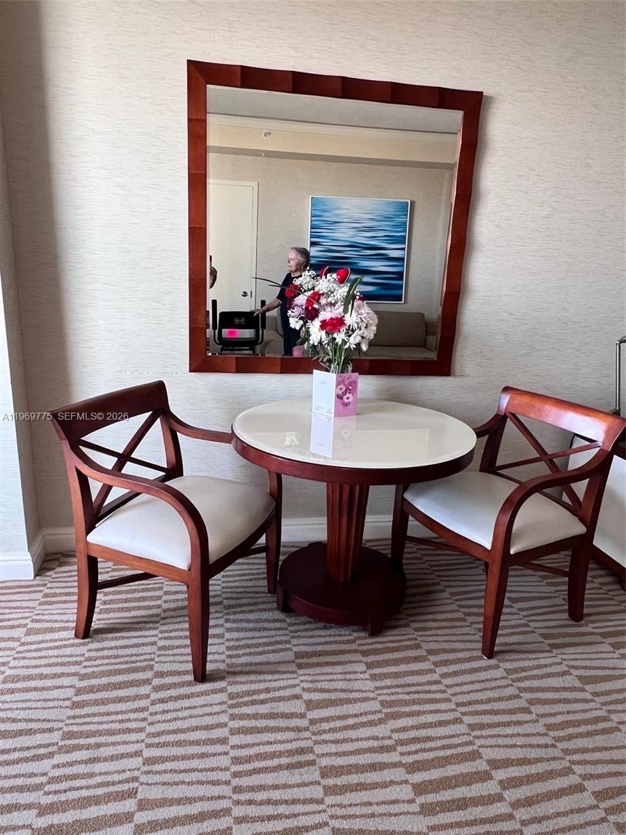 TRUMP INTERNATIONAL SONES - Residential