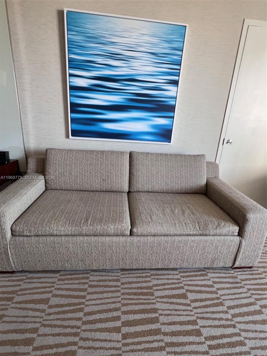 TRUMP INTERNATIONAL SONES - Residential