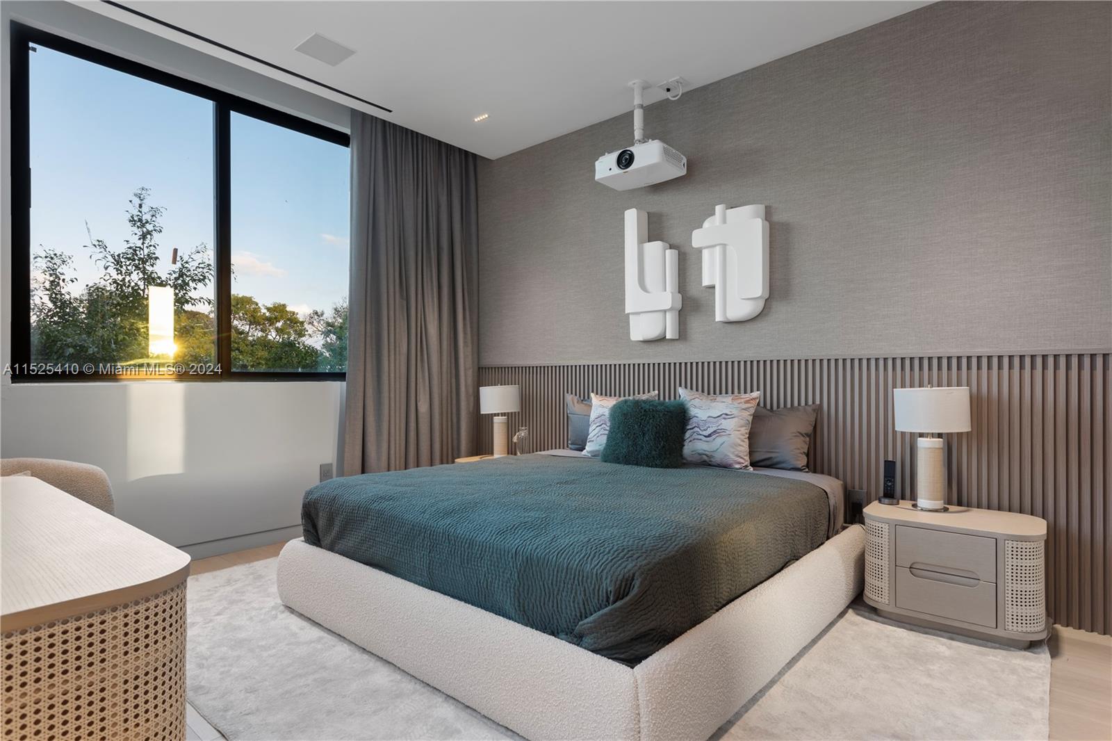 BISCAYNE POINT - Residential