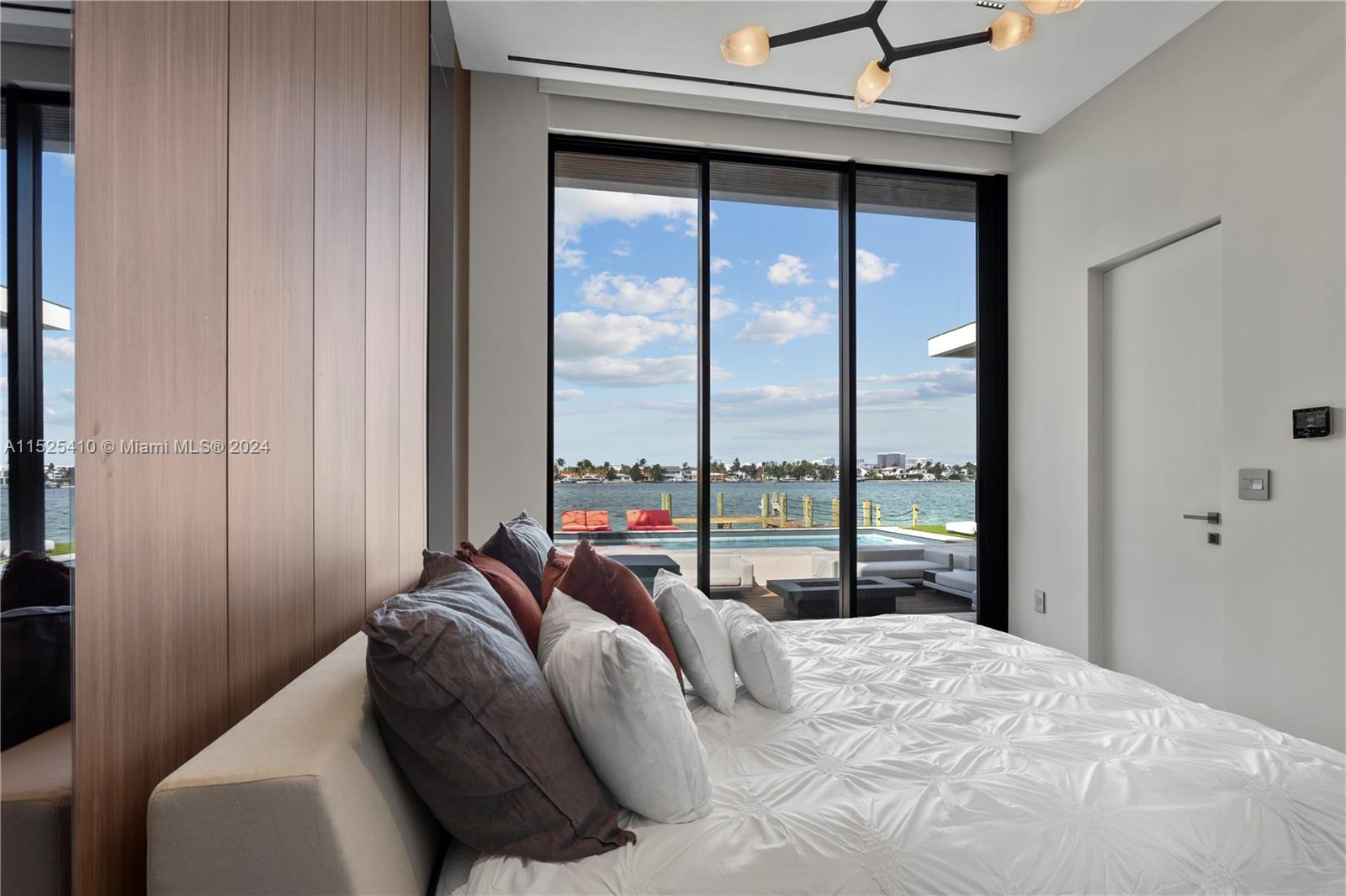 BISCAYNE POINT - Residential