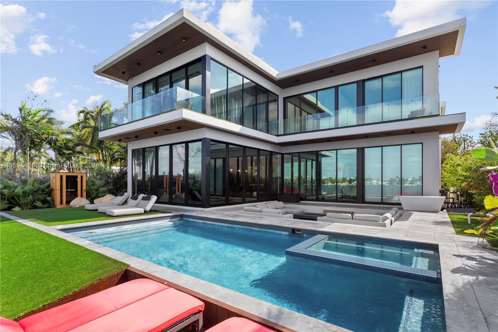 BISCAYNE POINT - Residential