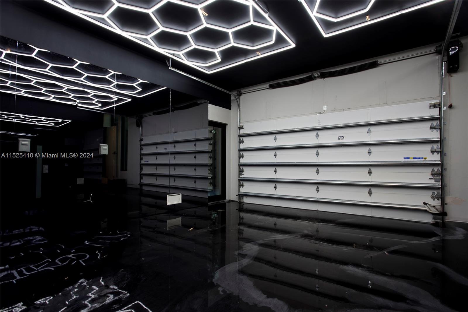 BISCAYNE POINT - Residential