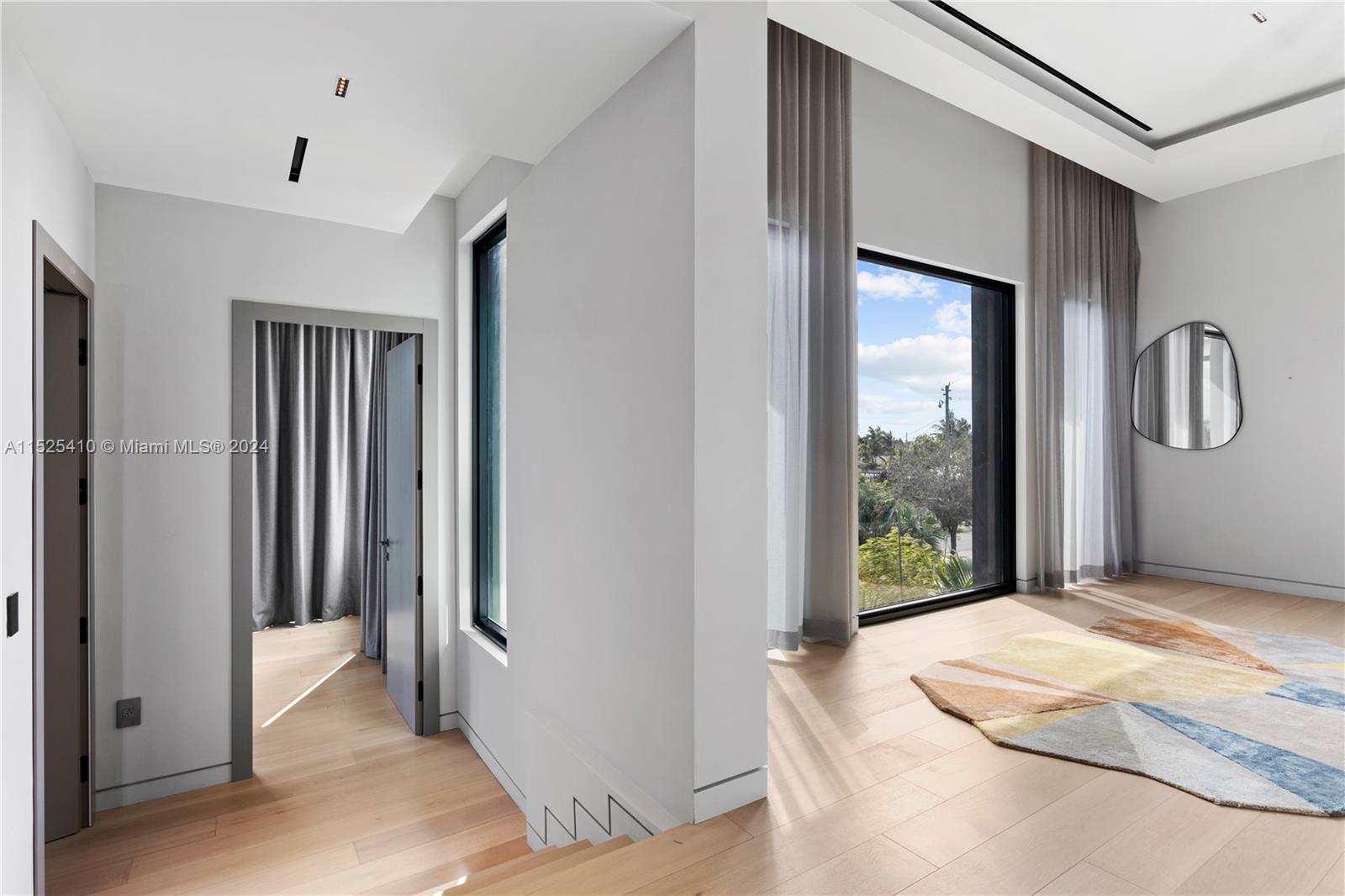 BISCAYNE POINT - Residential