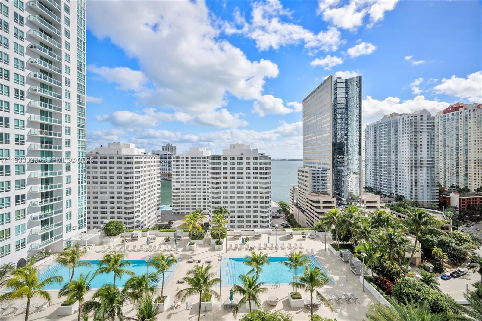 THE PLAZA 901 BRICKELL CO - Residential Lease