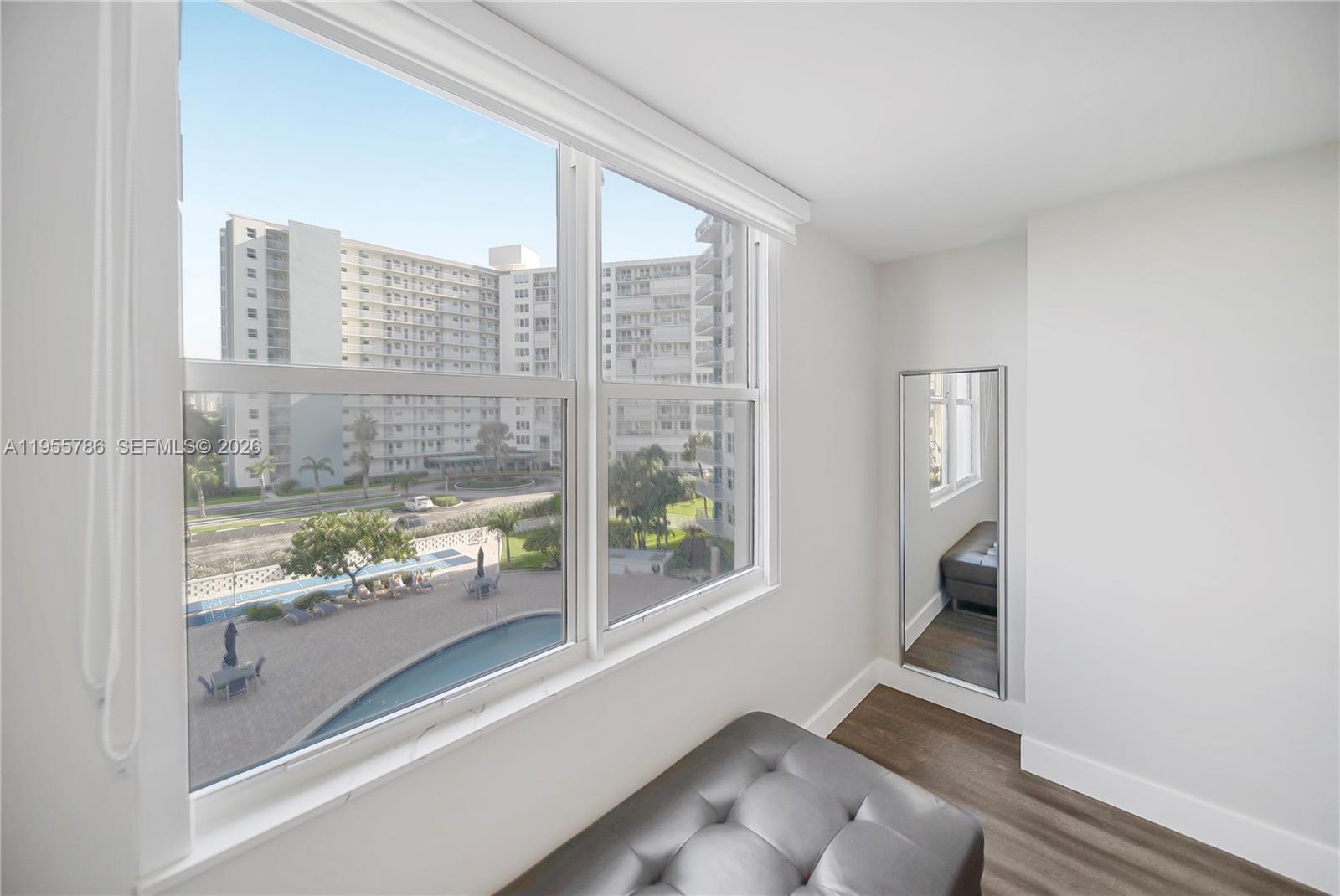 NASSAU HOUSE CONDOMINIUM - Residential