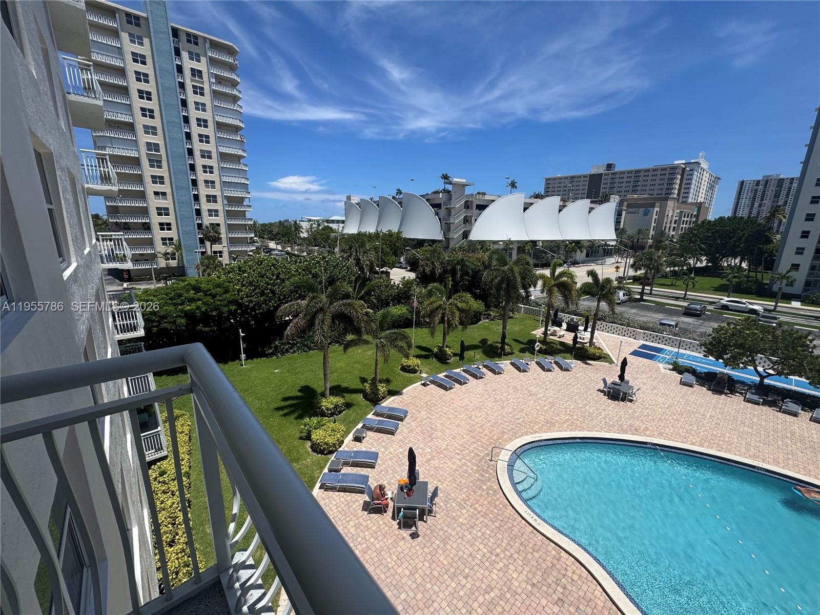 NASSAU HOUSE CONDOMINIUM - Residential