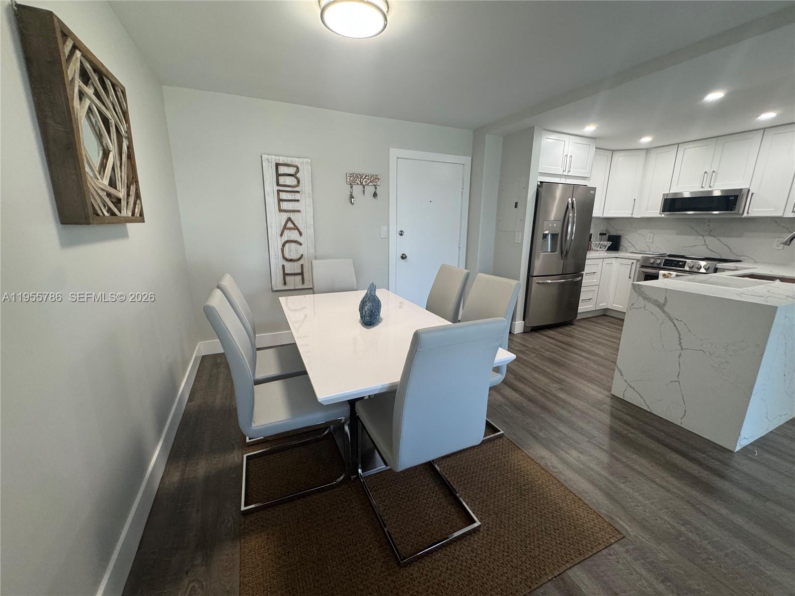 NASSAU HOUSE CONDOMINIUM - Residential