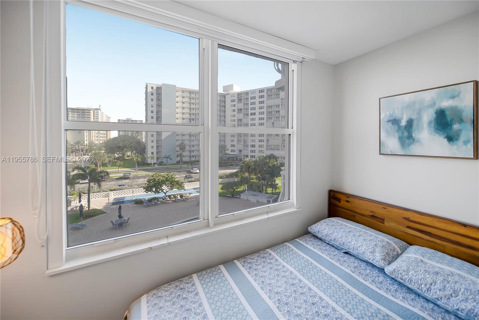 NASSAU HOUSE CONDOMINIUM - Residential