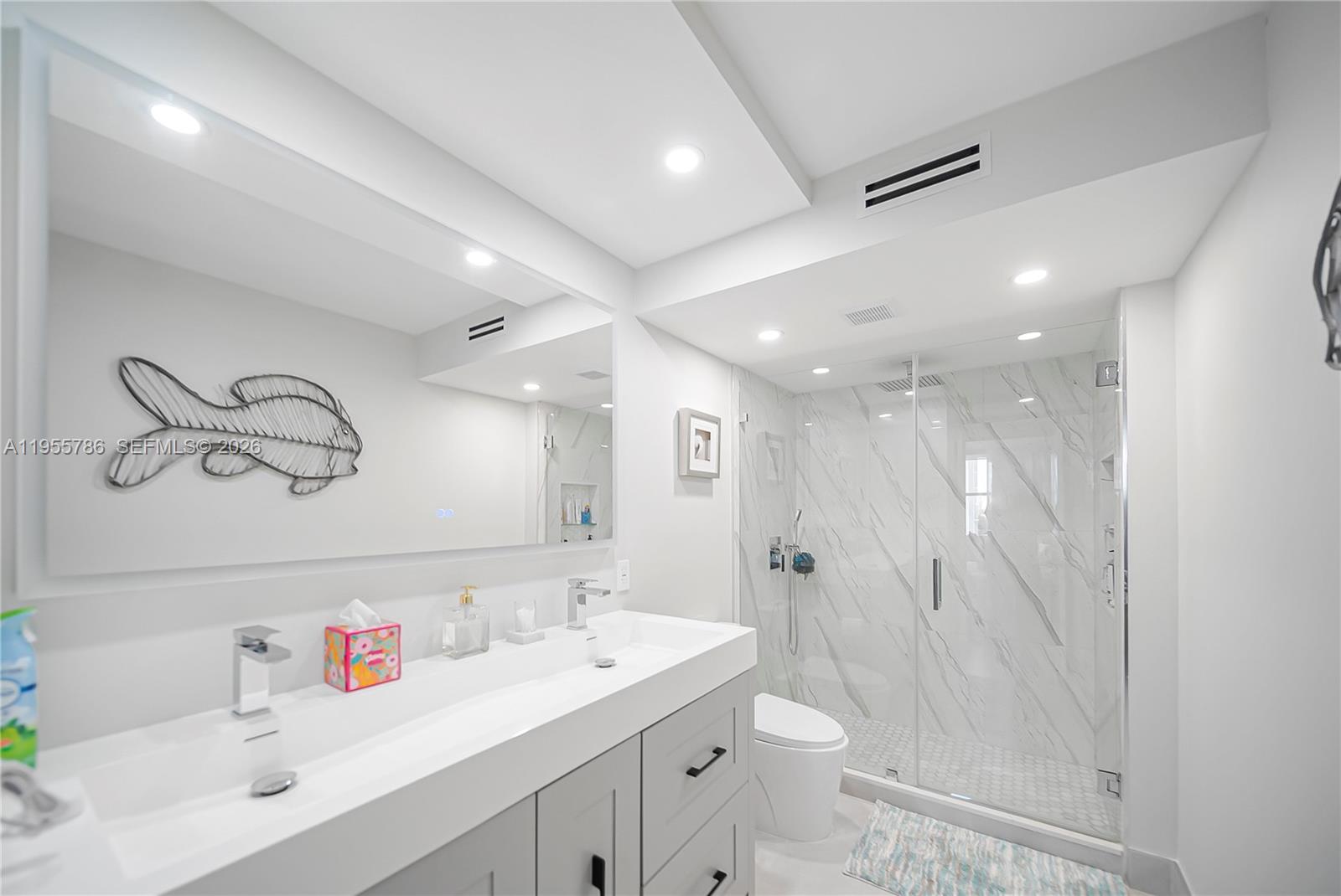 NASSAU HOUSE CONDOMINIUM - Residential