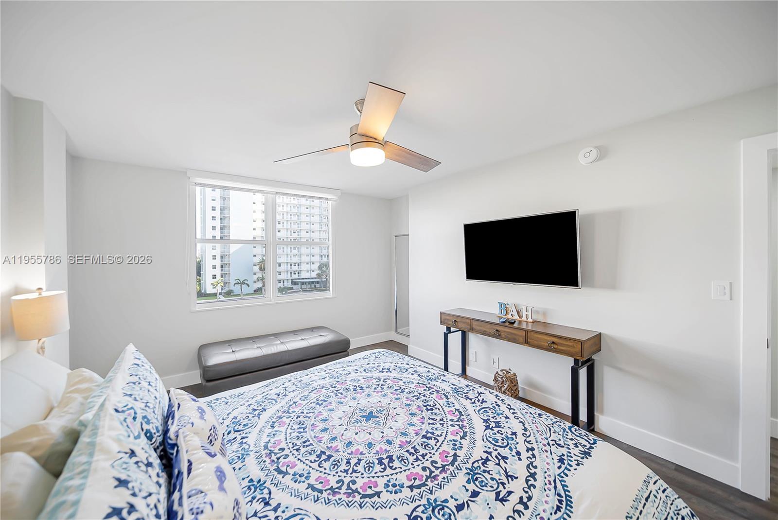 NASSAU HOUSE CONDOMINIUM - Residential