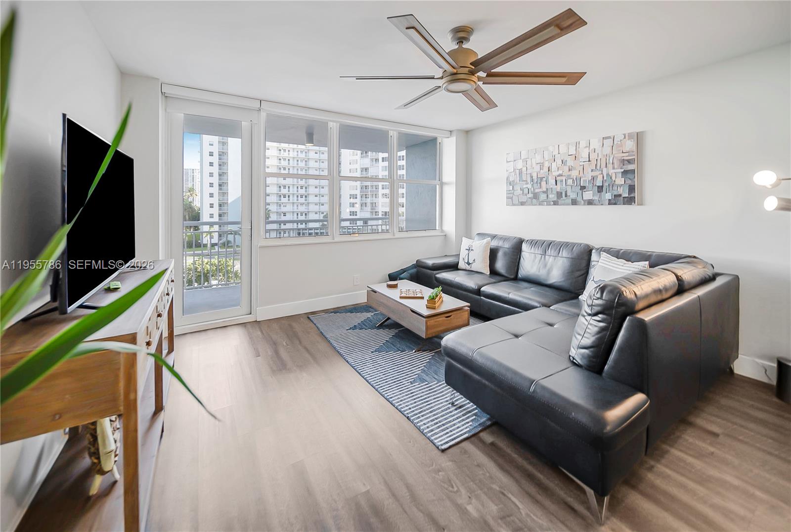 NASSAU HOUSE CONDOMINIUM - Residential