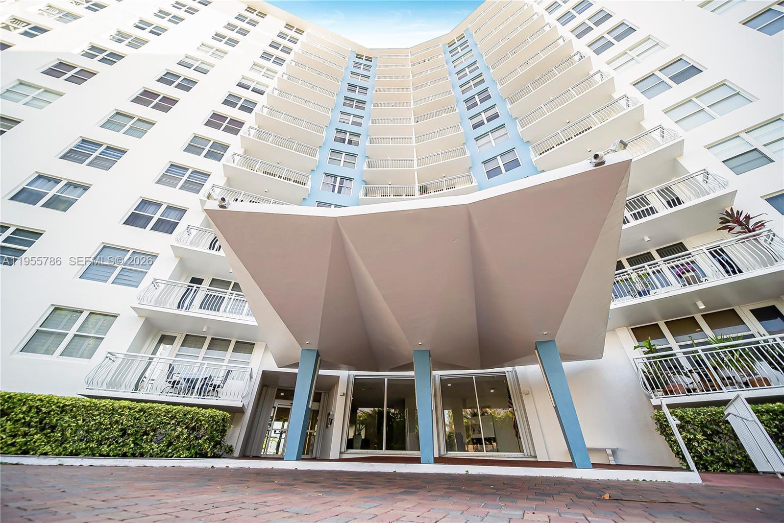 NASSAU HOUSE CONDOMINIUM - Residential