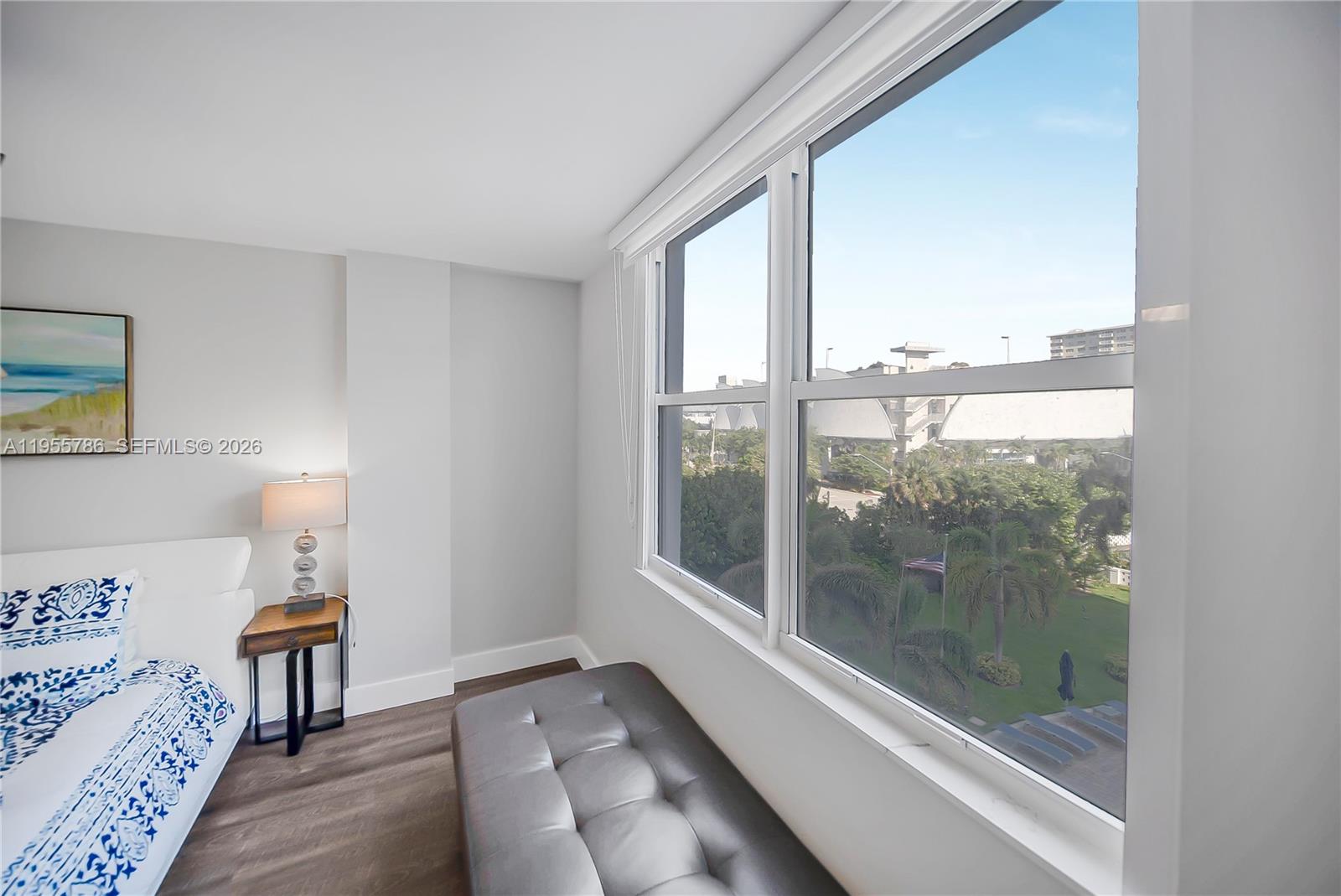 NASSAU HOUSE CONDOMINIUM - Residential