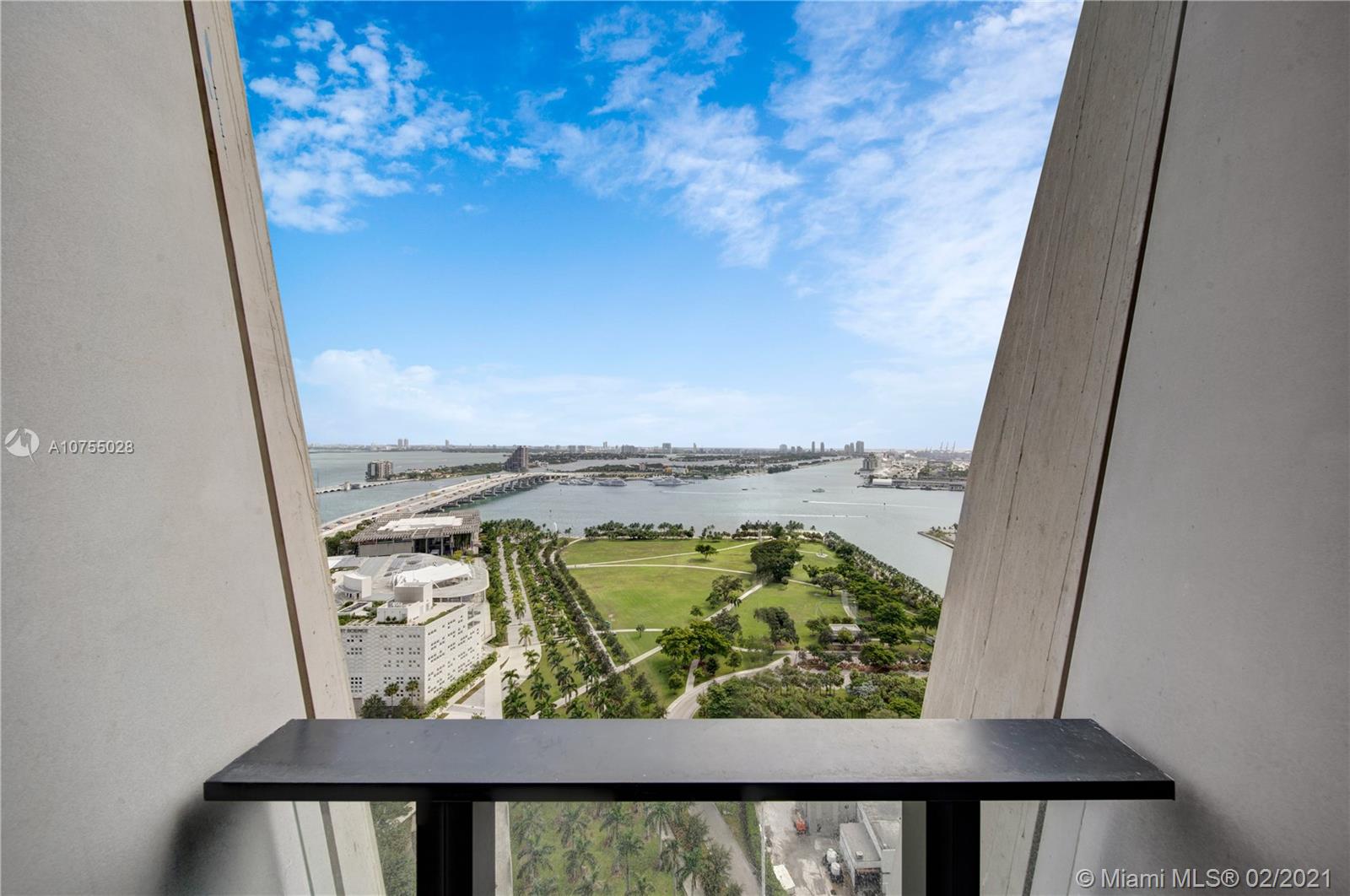 ONE THOUSAND MUSEUM CONDO - Residential