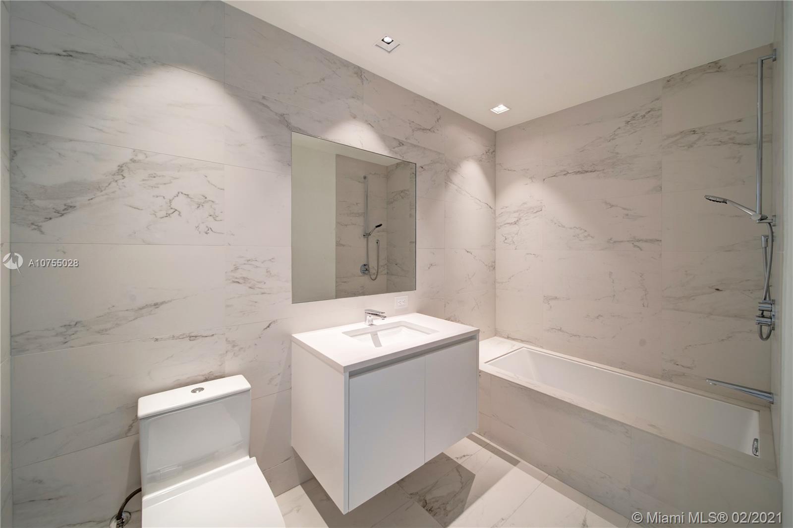 ONE THOUSAND MUSEUM CONDO - Residential