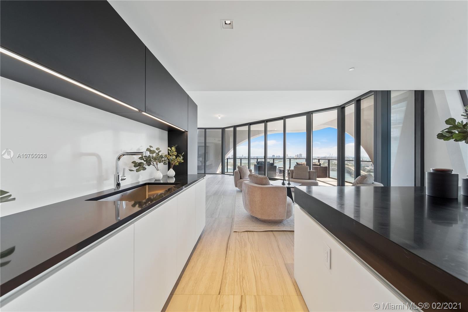 ONE THOUSAND MUSEUM CONDO - Residential