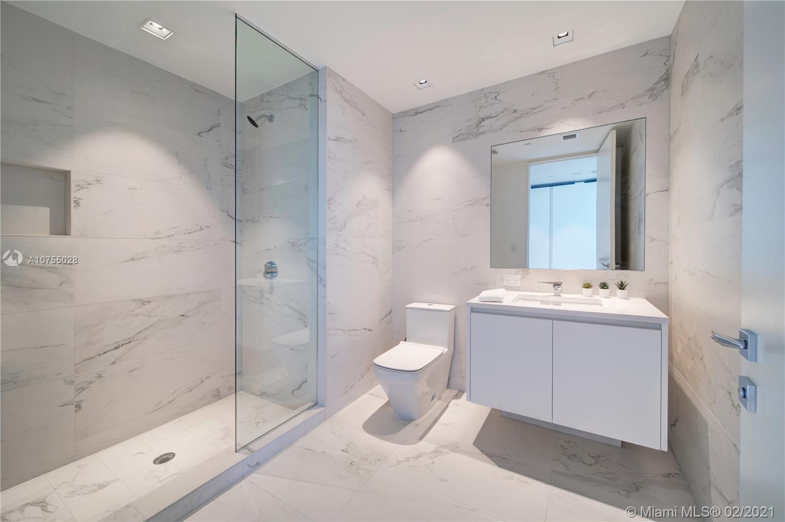 ONE THOUSAND MUSEUM CONDO - Residential