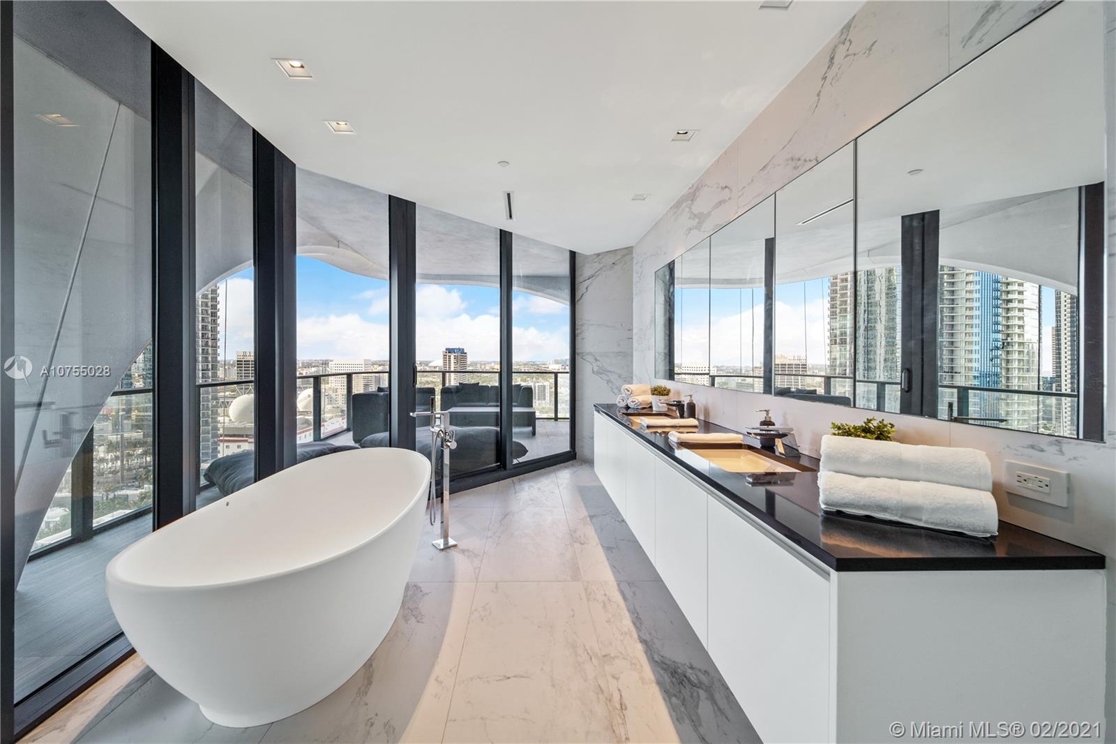 ONE THOUSAND MUSEUM CONDO - Residential