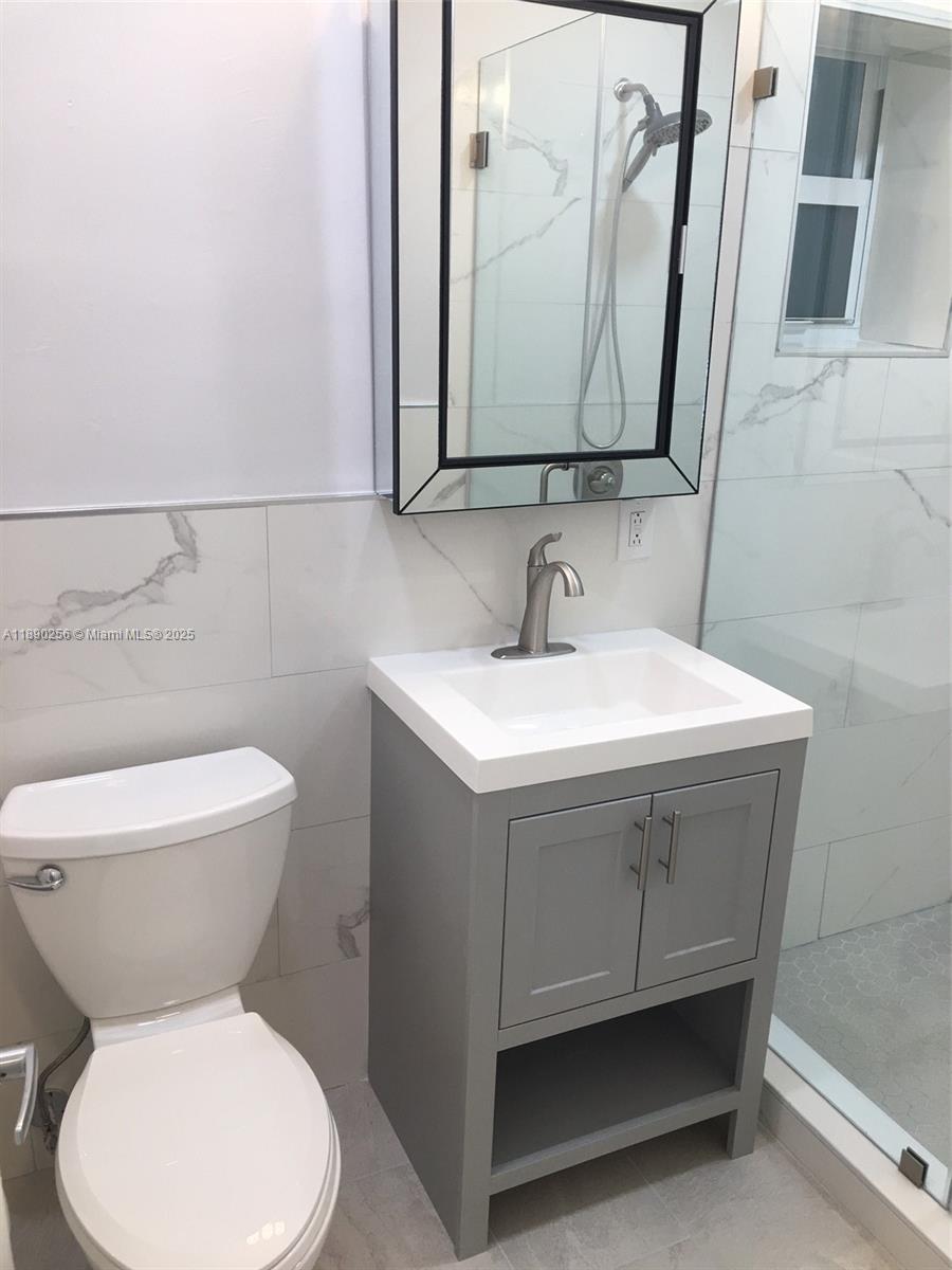 SUNRISE HARBOUR REV PL - Residential Lease