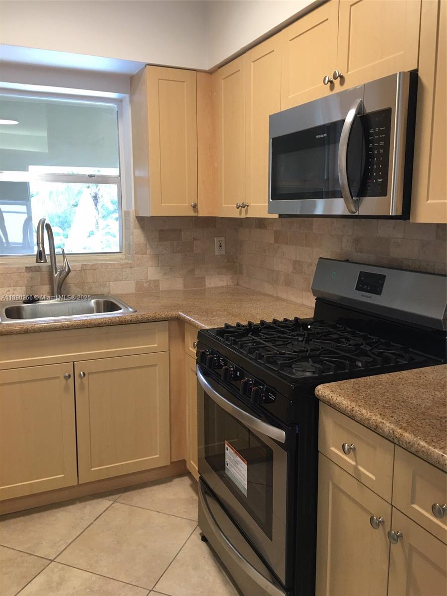 SUNRISE HARBOUR REV PL - Residential Lease