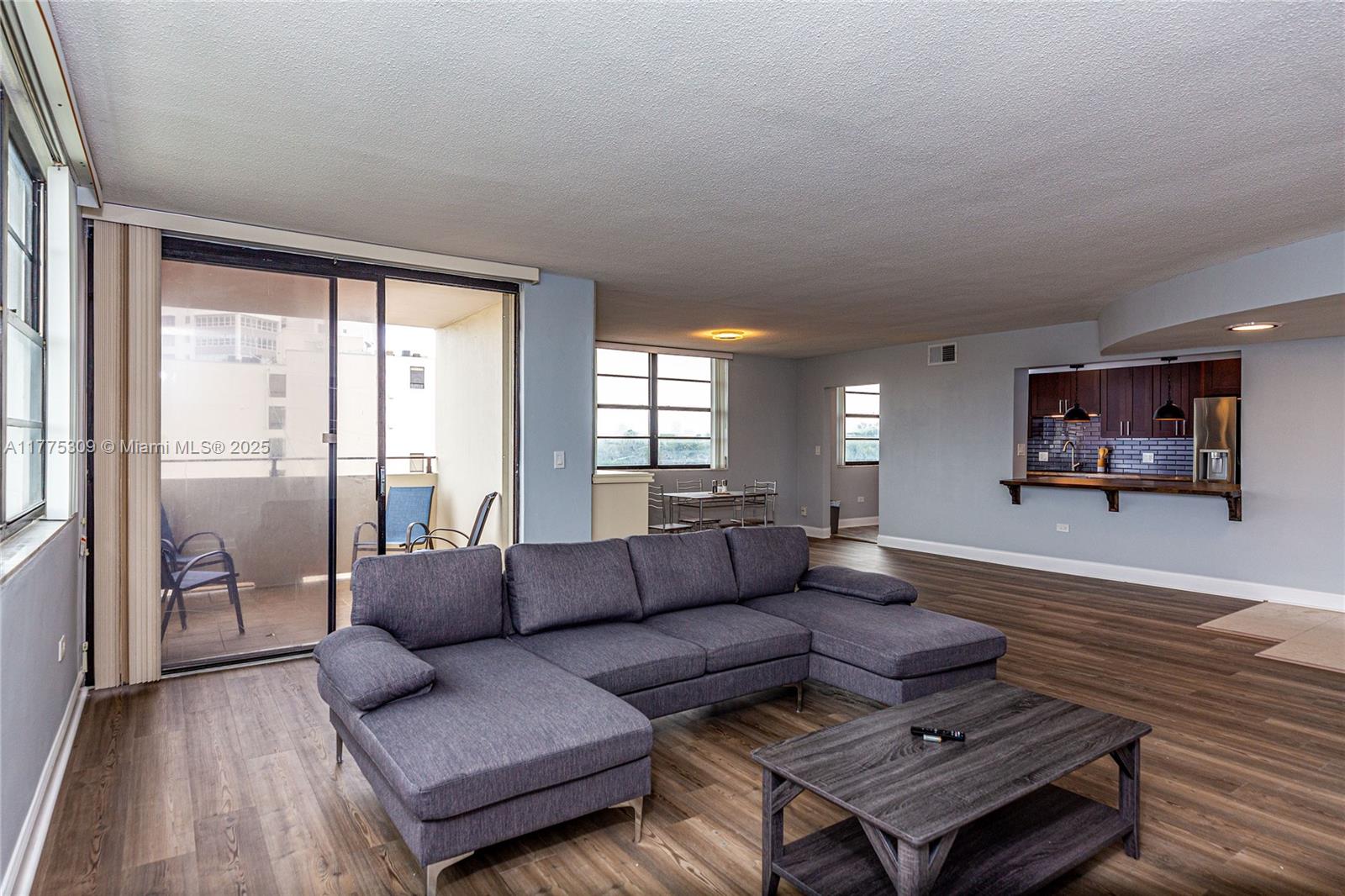 9180 W Bay Harbor Dr 5C