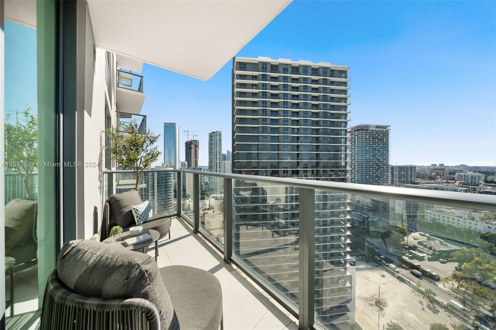 PARAISO BAYVIEWS CONDO - Residential Lease