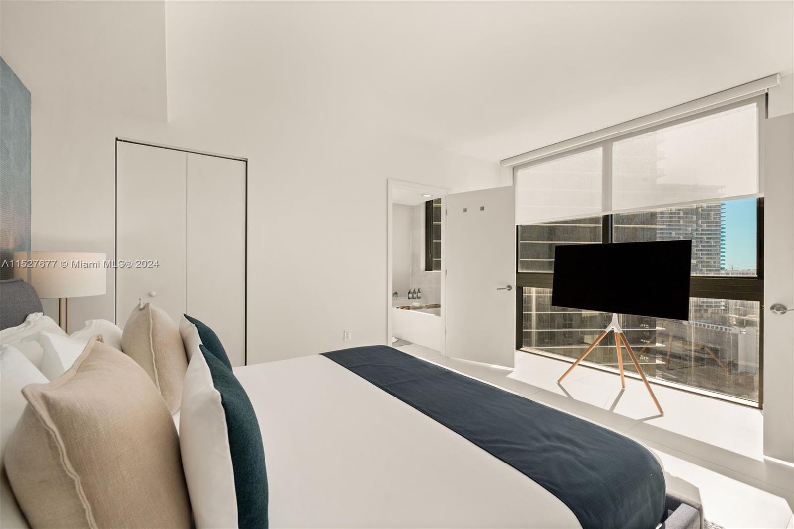 PARAISO BAYVIEWS CONDO - Residential Lease