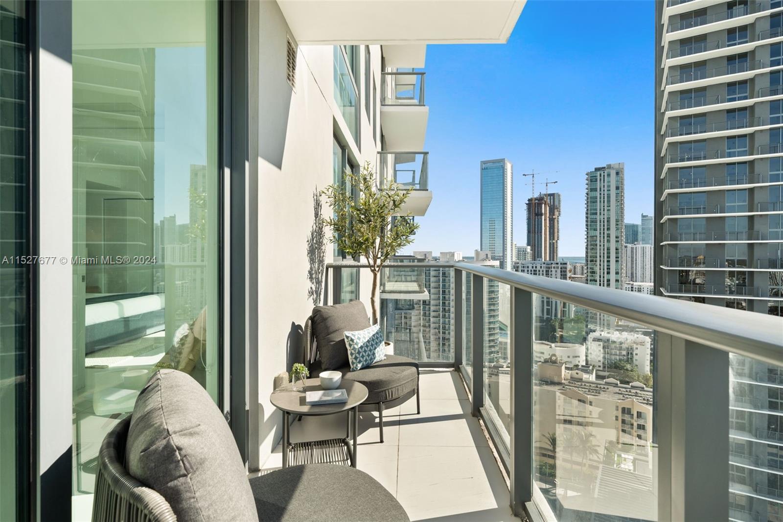 PARAISO BAYVIEWS CONDO - Residential Lease