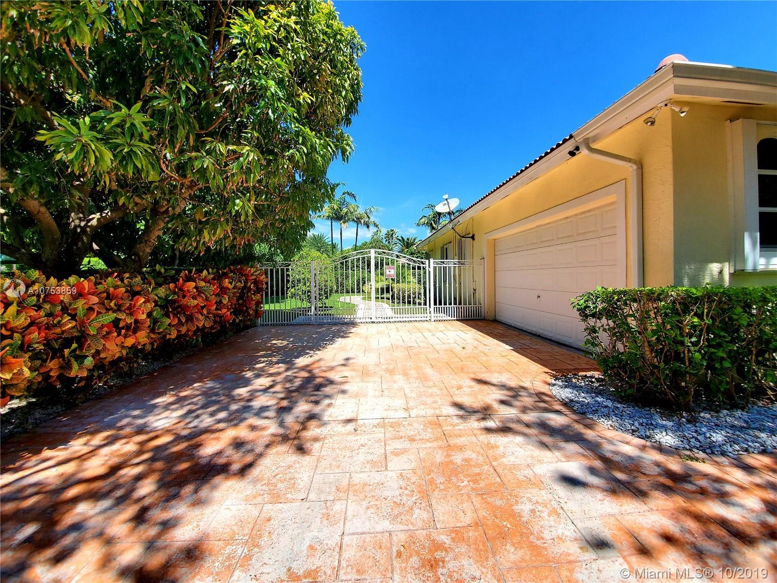 GROVES AT OLD CUTLER - Residential