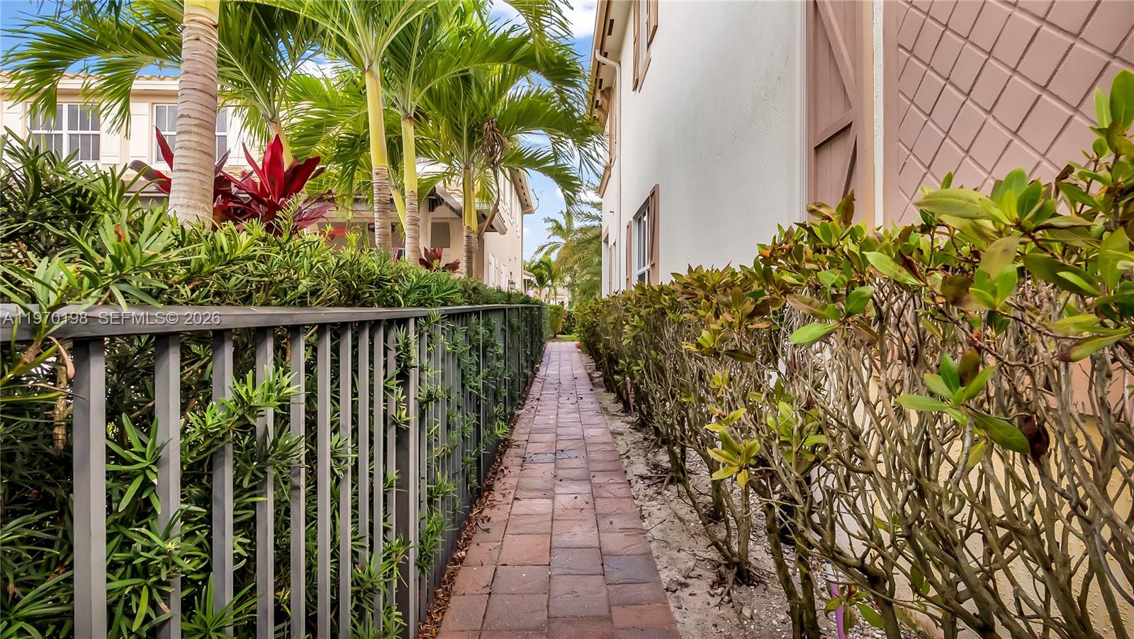 Miralago - Residential