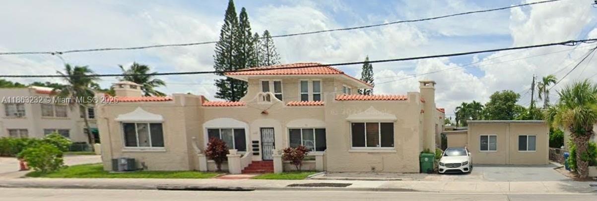 LOCATION, LOCATION, LOCATION! Newly remodeled one bedroom apartment in beautiful Shenandoah area! New woods floors, bathroom and air conditioner. 1 parking space right in front of the unit. Apartment is located steps from little Havana, great restaurants, and bars. Close to major highways and five minutes away from Brickell and Miami Dade College.