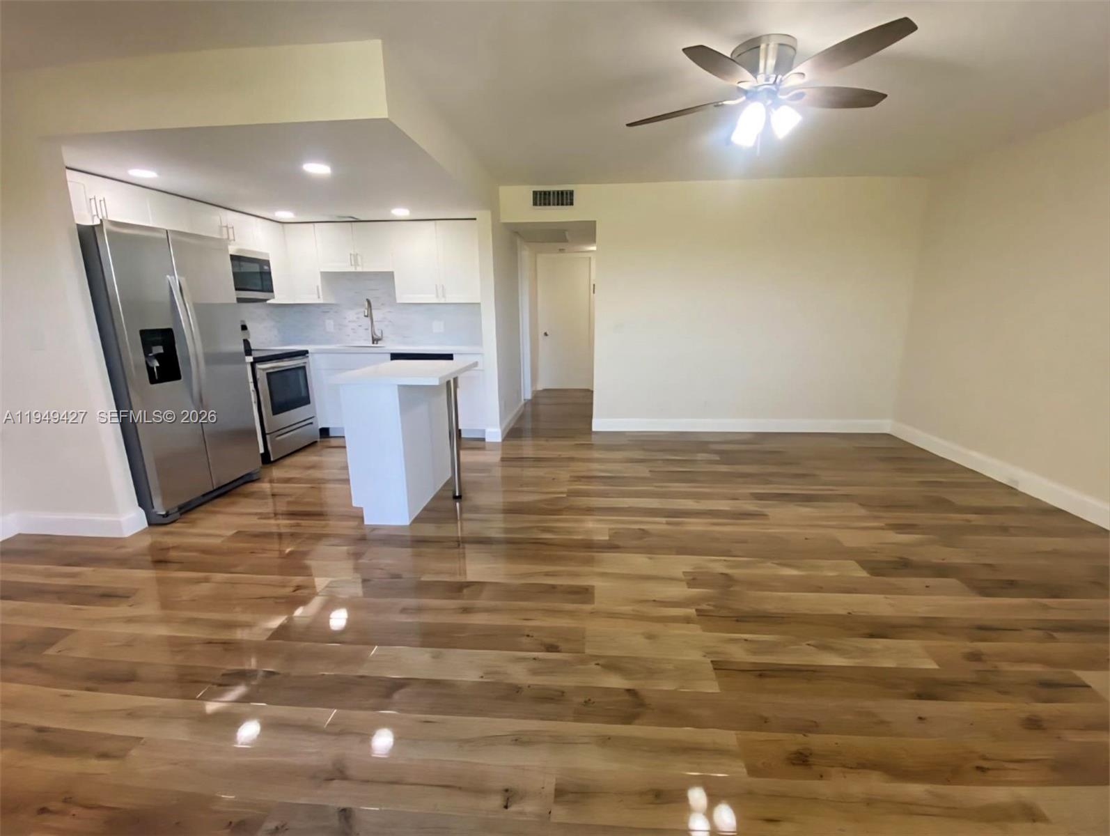 551 SW 135th Ave 406B