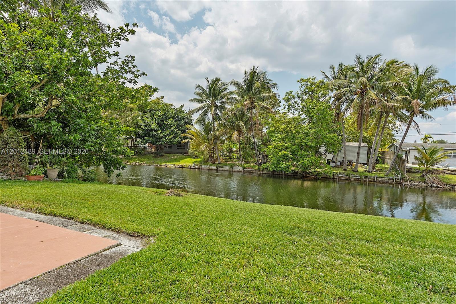 SUNRISE VILLAS CONDOMINIU - Residential Lease