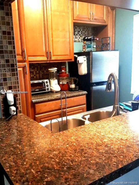 Photo of 2219 Polk St #6A, Hollywood, FL 33020 (MLS # A11996948)