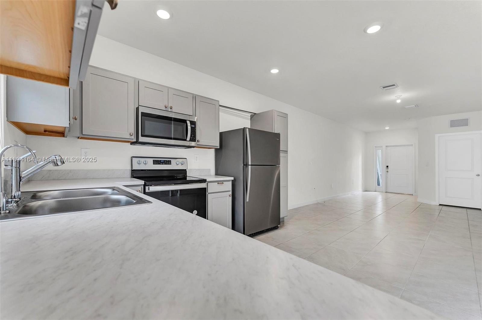 MIAMI LAND AND DEVELOPMEN - Residential