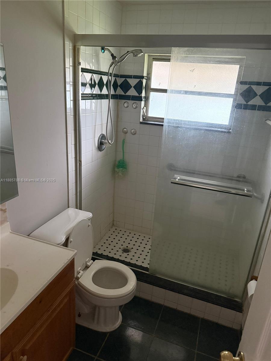 WESTWOOD COMMUNITY 4 - Residential Lease